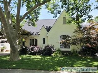 1633 41st St, Sacramento, CA 95819