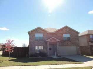 3044 Yoakum St, Fort Worth, TX 76108