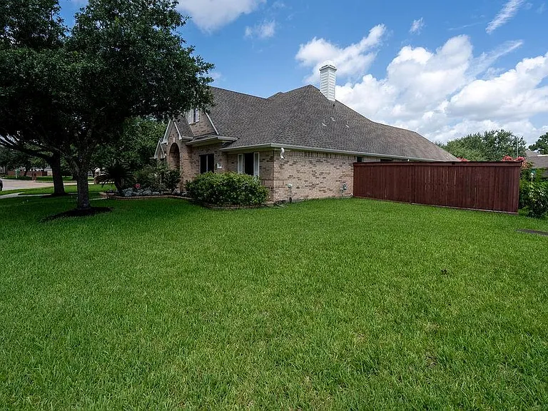 12502 Boxwood Way Ln — Photo 43