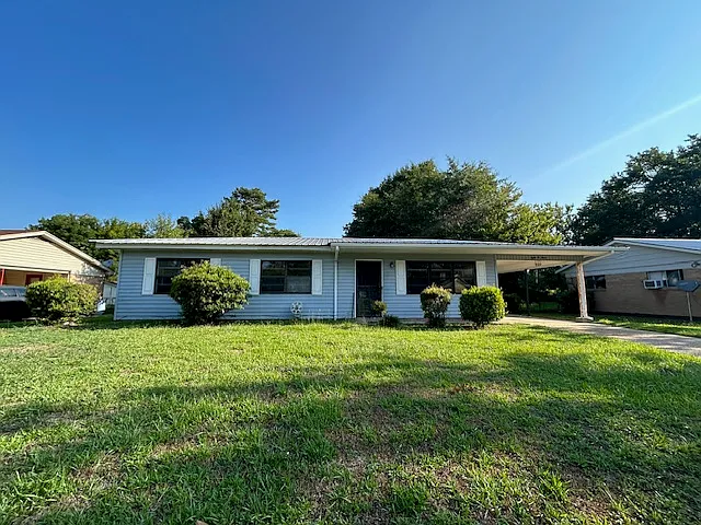 3 bed, 1576 sqft, $1,300 — Photo 1