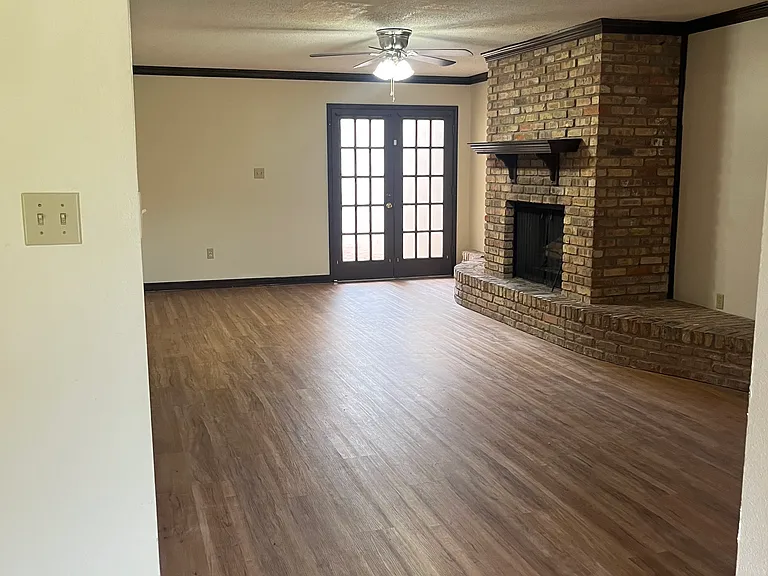 200 Dublin Cir #E — Photo 6