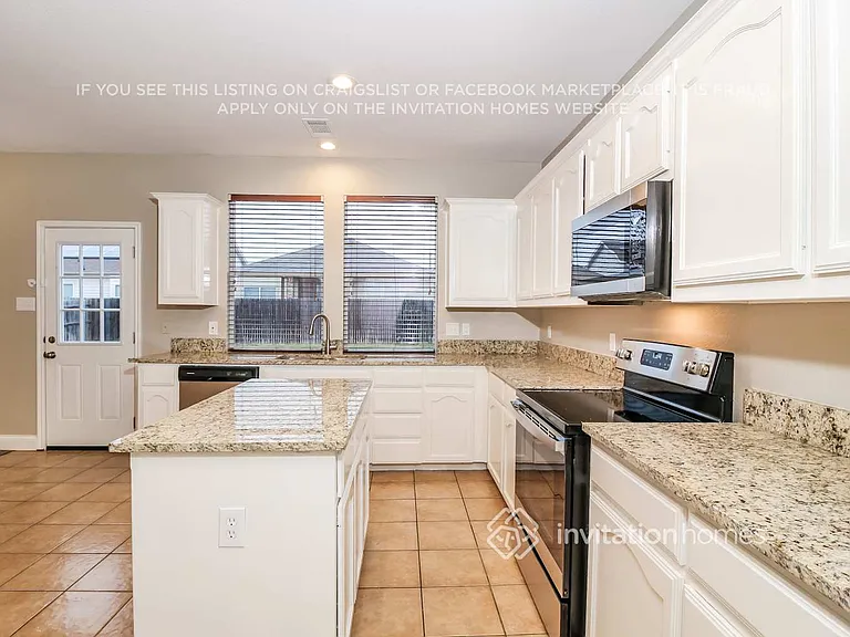 6231 Farrah Dr — Photo 6