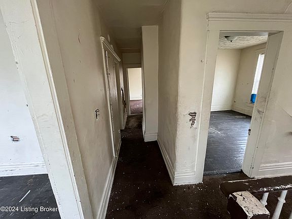4th image of 2901 Slevin St