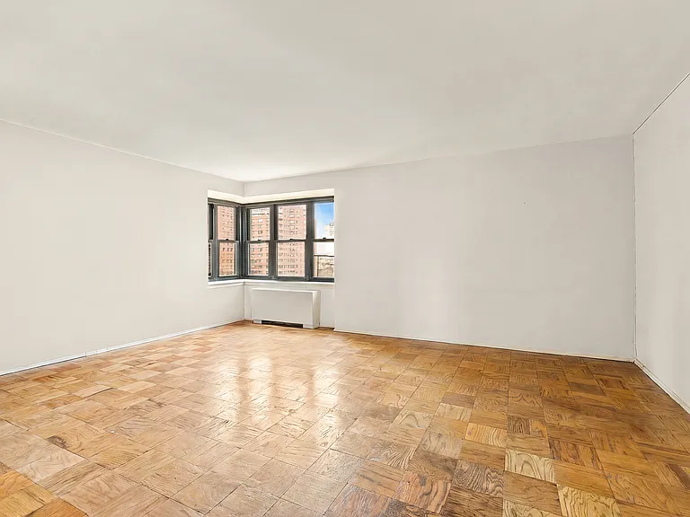 417 Grand St #D1005 — Photo 1