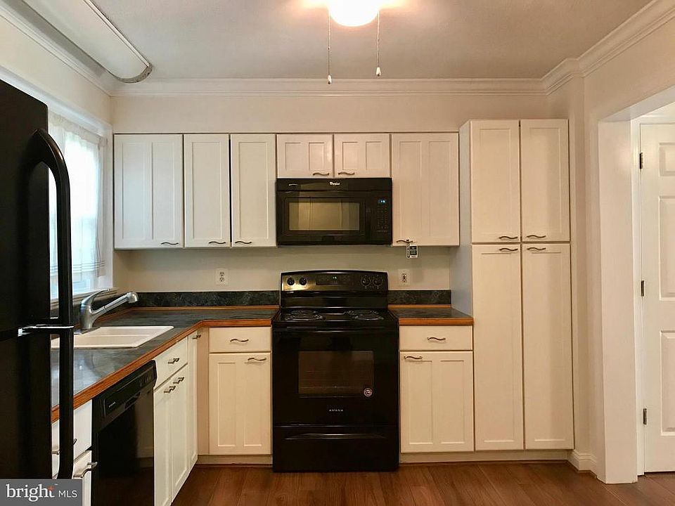 1st image of 14421 Cool Oak Ln #14421