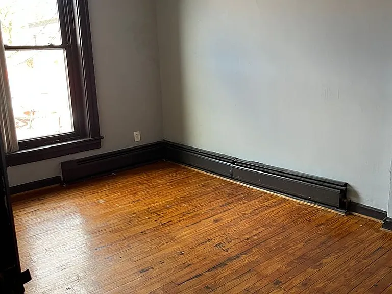 219-221 W High St — Photo 10