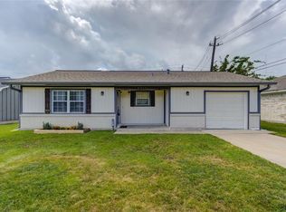 5317 Crestmont St, Baytown, TX 77521