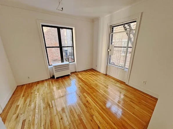 310 West 93rd Street image 1 of 6