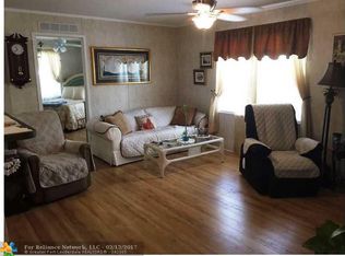 8716 Berkley Dr, Davie, FL 33324