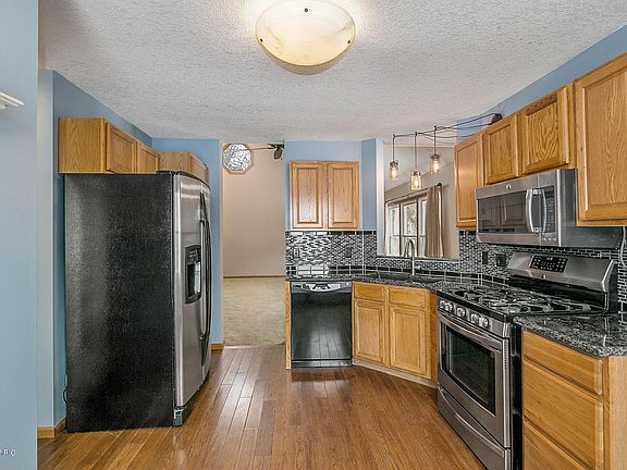 4th image of 6980 Country Meadows Dr