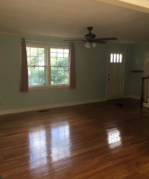 715 Churchill Dr — Photo 7