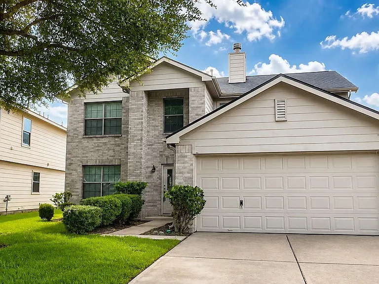 13447 Blue Swallow Dr — Photo 2