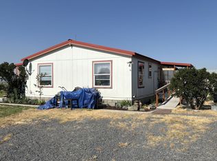 57144 Ivy Rd, Christmas Valley, OR 97641