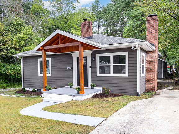 3rd image of 209 E Lavender Ave