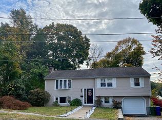 11 Gail Rd, Newton, MA 02462