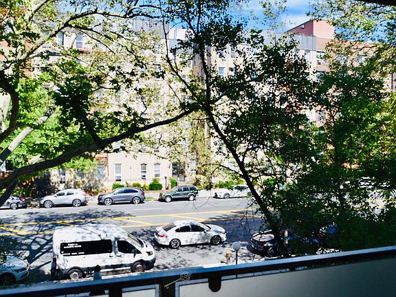 3rd image of 2770 Ocean Ave APT 2E