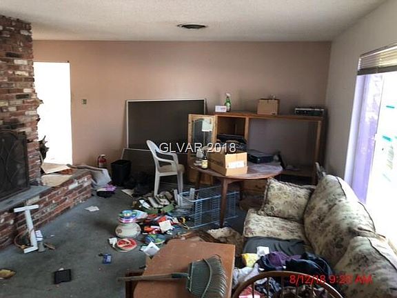 4th image of 351 S Tonopah Dr