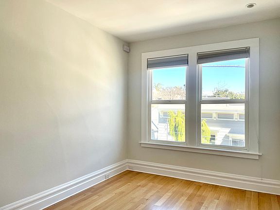 4th image of 40 Abbey St #A