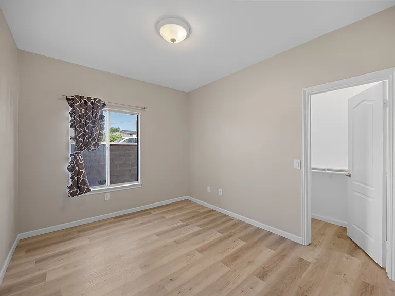 9911 Garibaldi Ave — Photo 26