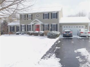 3183 Olive Dr, Baldwinsville, NY 13027