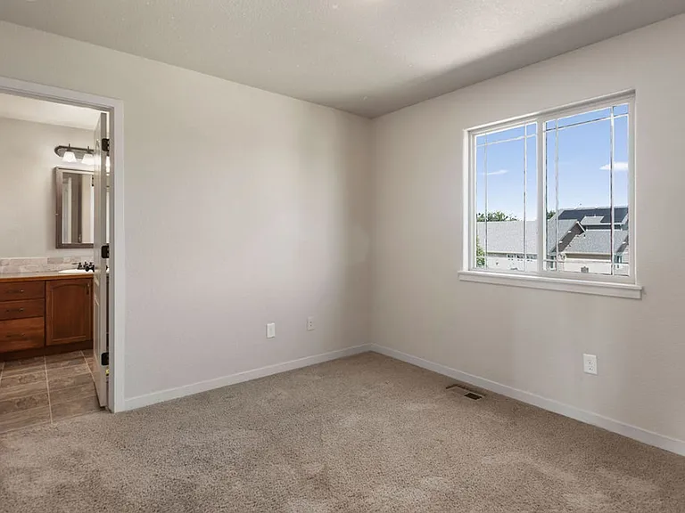 4406 Cypress St — Photo 12