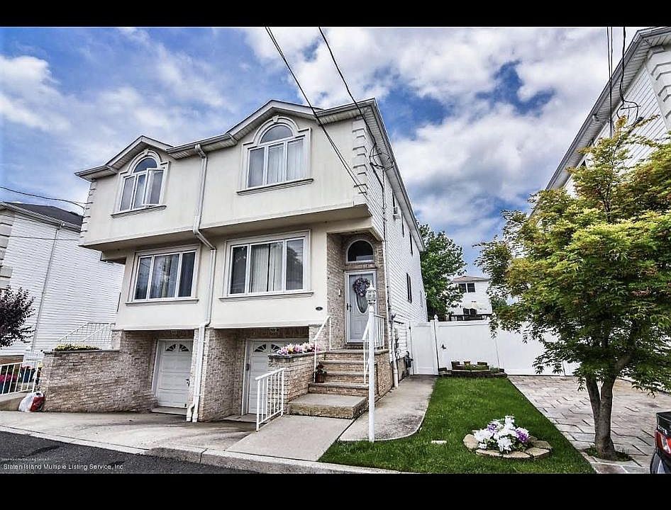 1st image of 15 Frank Ct