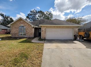 6010 Travis, Lumberton, TX 77657