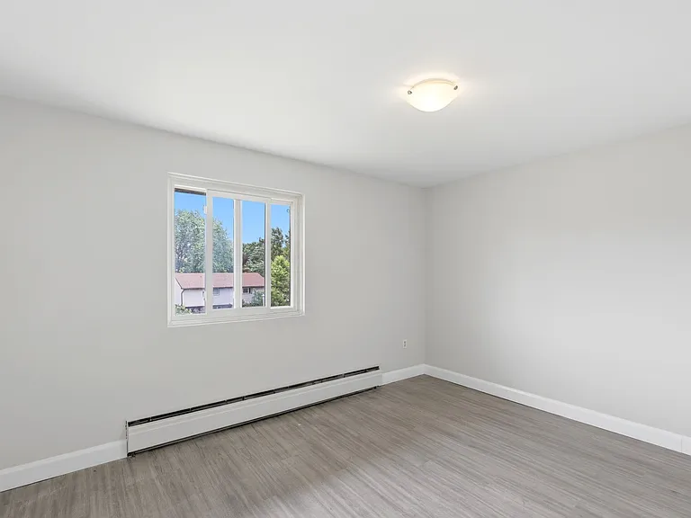 99 Cartier Rd — Photo 16