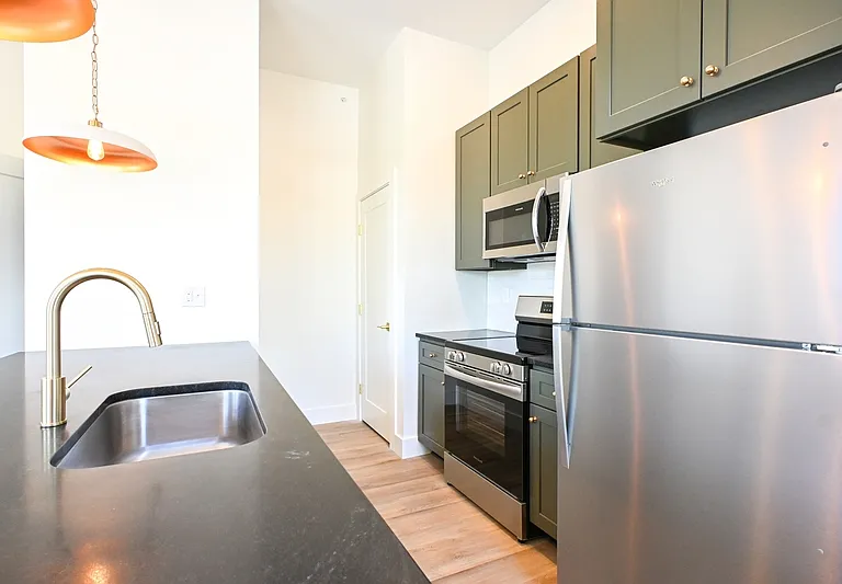 2307 Bedford Ave #1 — Photo 5
