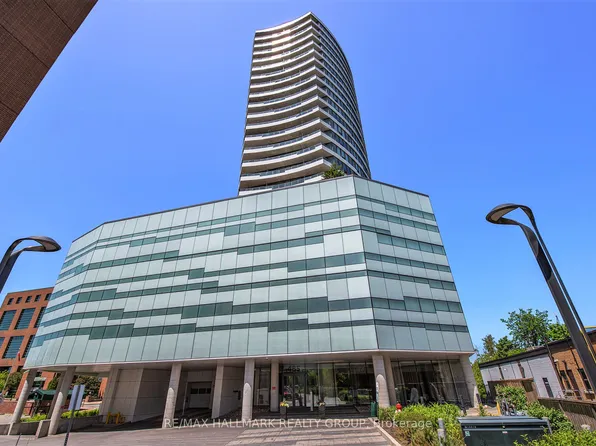 485 Richmond Rd #102, Ottawa, ON K2A 3W9