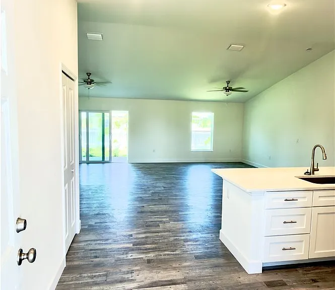 532 NW 18th Ave — Photo 4
