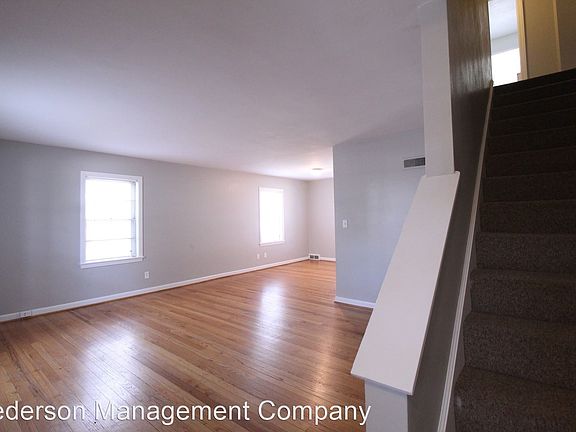 2nd image of 7553 Wyoming St
