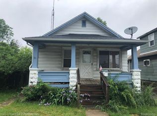 2417 Chestnut St, Port Huron, MI 48060