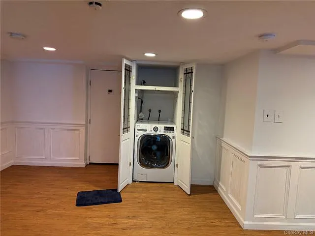 19 Laurel St — Photo 2