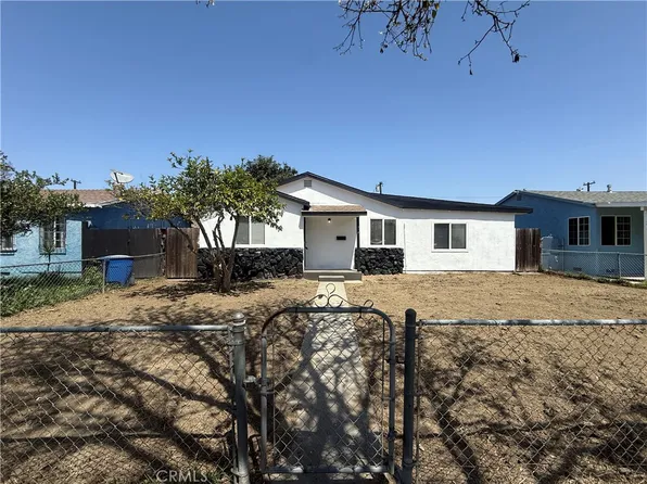 311 E Cummings Ln, Long Beach, CA 90805