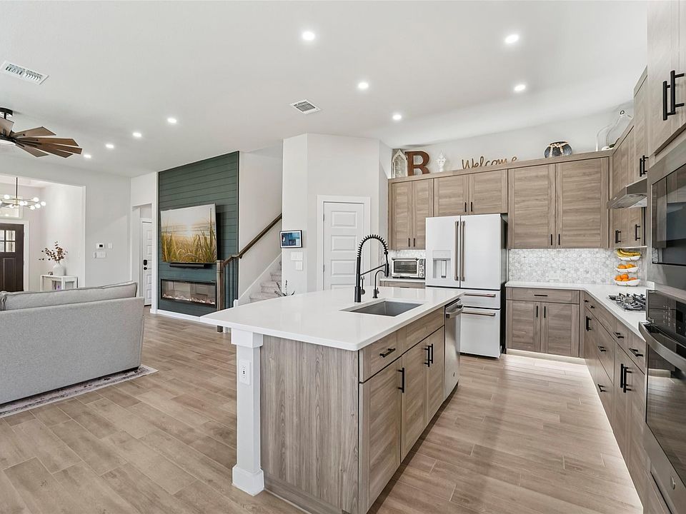 1st image of 1108 Sweetspire St