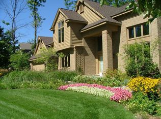 7306 Village Square Dr, West Bloomfield, MI