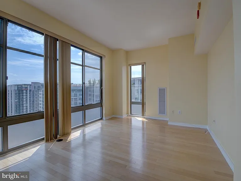 475 K St NW #1224 — Photo 3