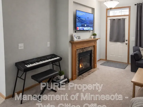 15584 Empress Ave N Unit 8, Hugo, MN 55038