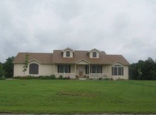 1237 Witt Mill Rd, Jerseyville, IL 62052