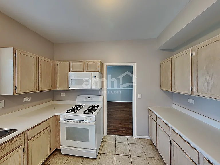 809 Magnolia Dr — Photo 3