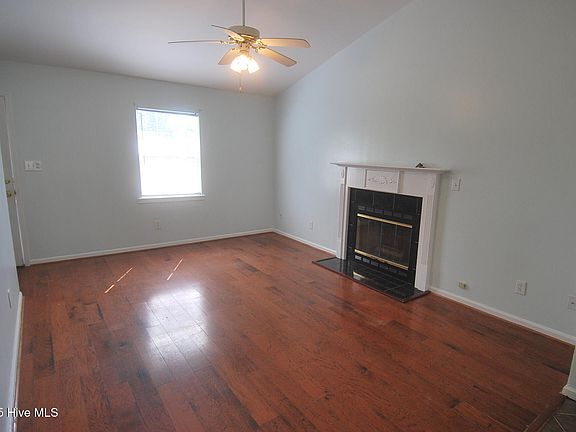 2nd image of 1110 Holden Dr #A