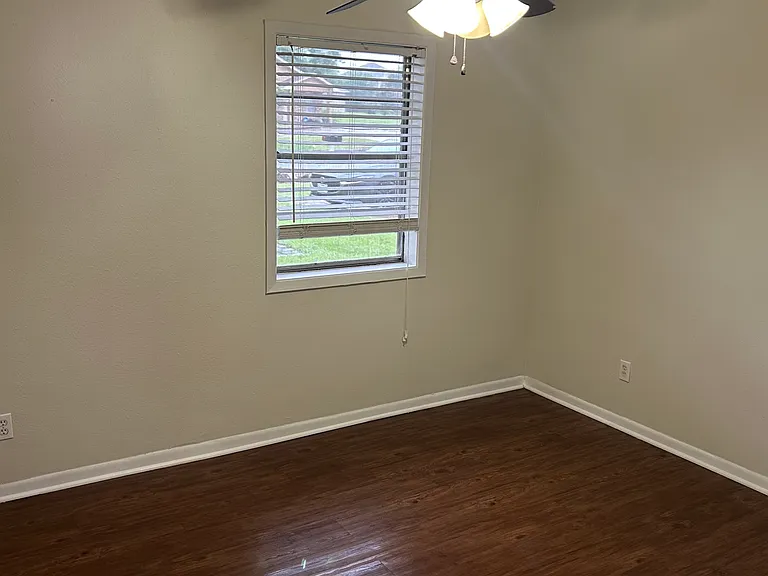 2351 Cornell Dr — Photo 5