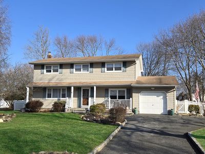 20 Knot Street, East Patchogue, NY, 11772