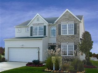 785 Queens Gate Way Dr, Wadsworth, OH 44281