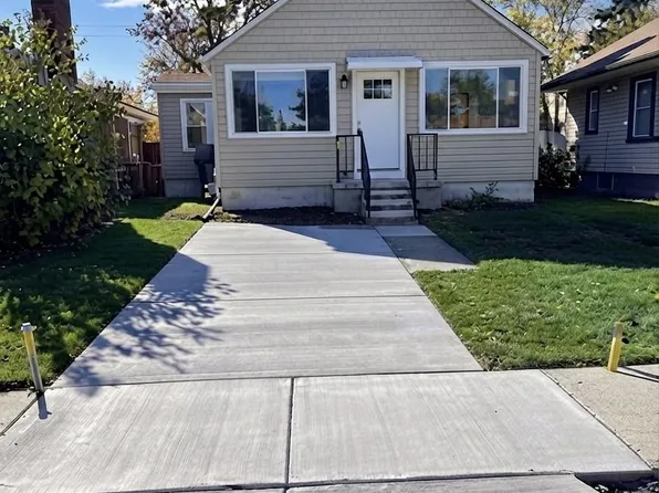557 White Ave, Lincoln Park, MI 48146