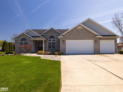 7077 Crosswinds Dr, Swartz Creek, MI, 48473