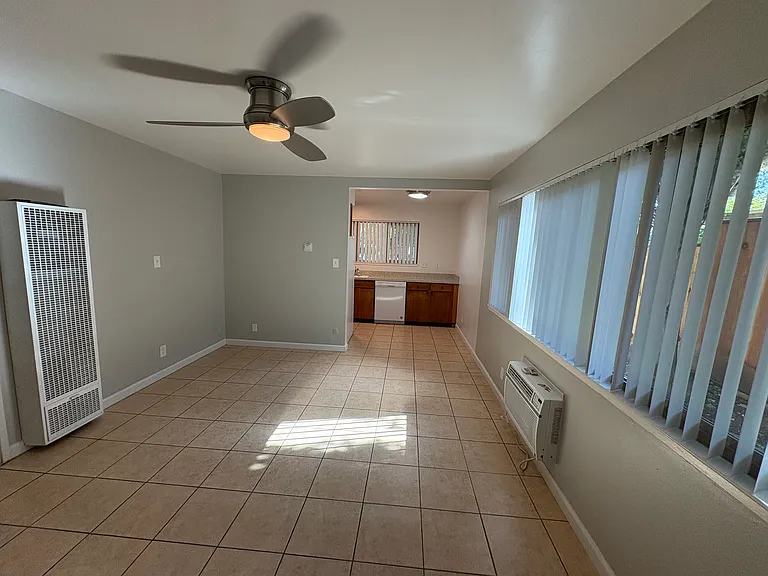 2722 O St #D — Photo 11