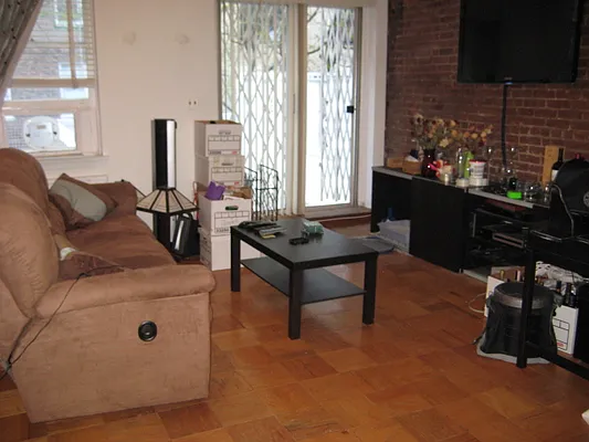 Rented by Magnone Real Estate | media 9