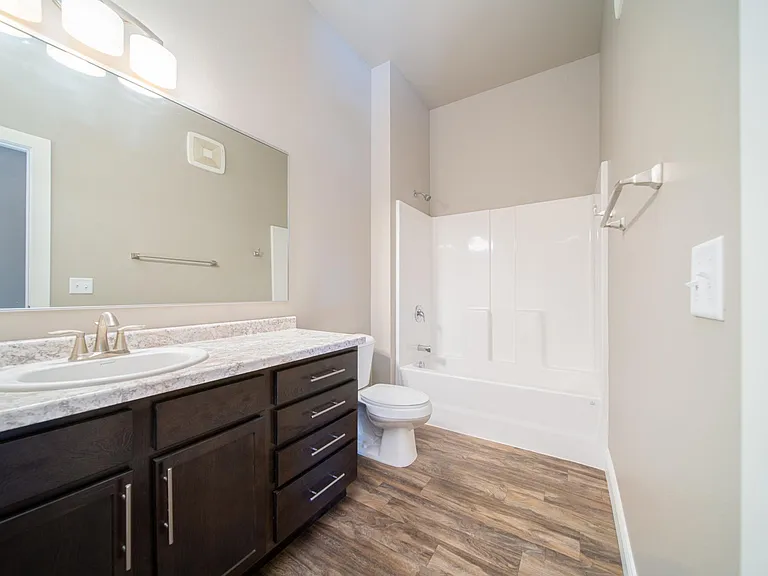 The Sterling: Bathroom
